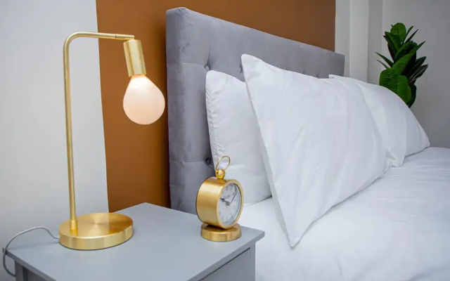 Nest Easy - Alpha House