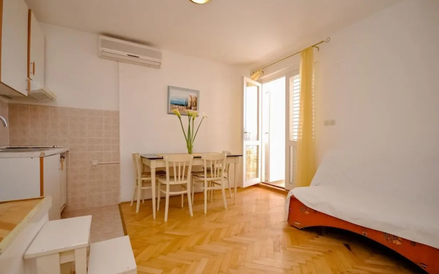 Apartments and Rooms Nikola