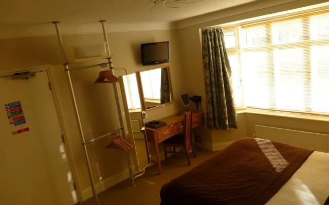 Waters Reach Guest House