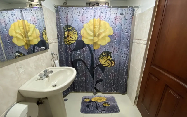 Spacious 3-bedroom Apartment in Santo Domingo!