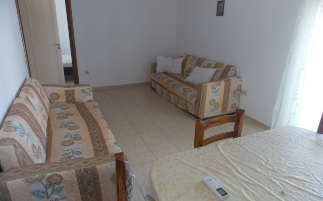 Eleana Apartments