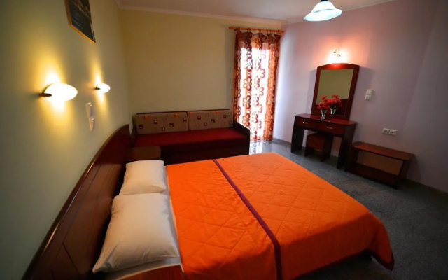 Kalias Hotel