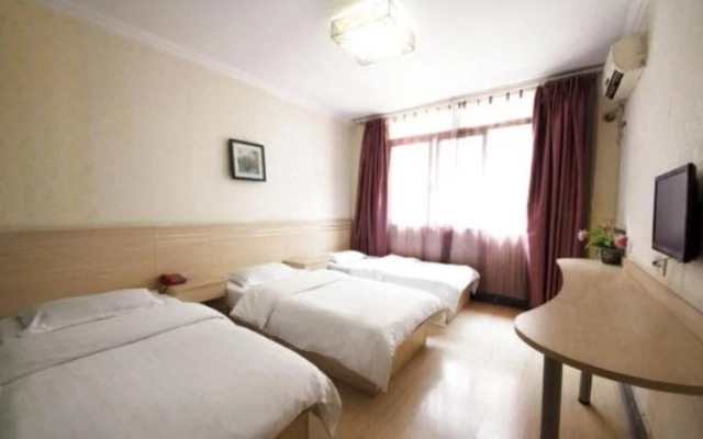 Yuhang Business Hotel