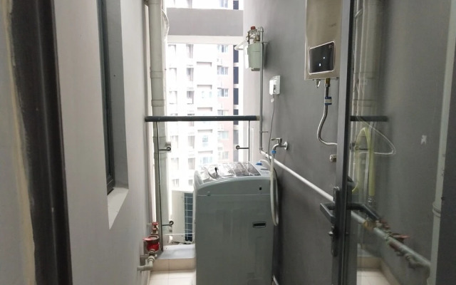 Gemmed Apartment
