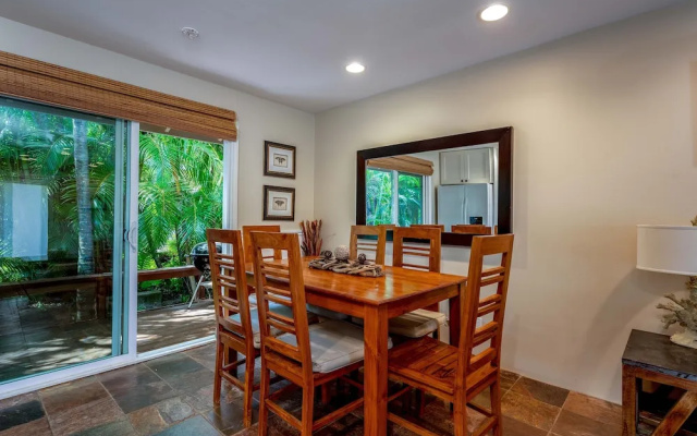 Charming Near The Beach 2 Bedroom Home