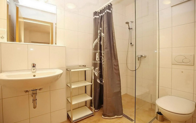 Neuer Weg 1 b Wohnung Haron