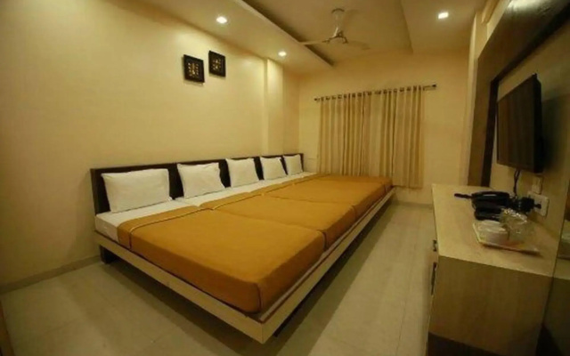 Hotel Shree G inn