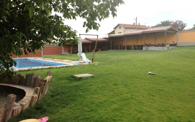 Villa Aya