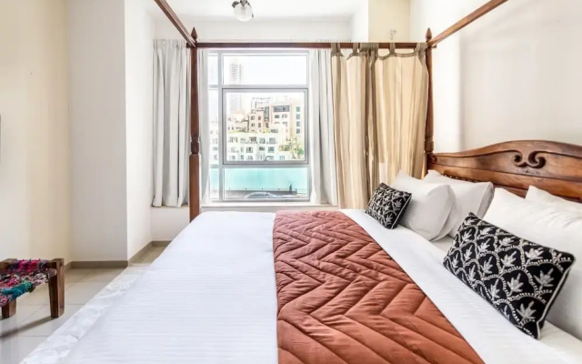 Spectacular 2BR in Upscale Burj Khalifa District
