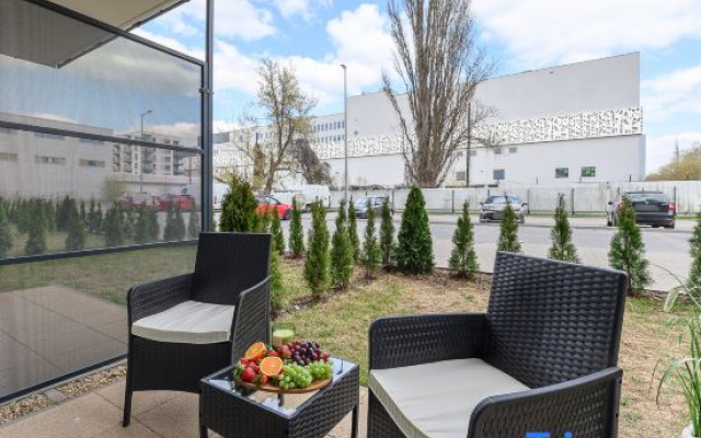 Lumina apartment with patio and parking