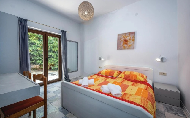 Awesome Home in Rovinj With Wifi and 6 Bedrooms
