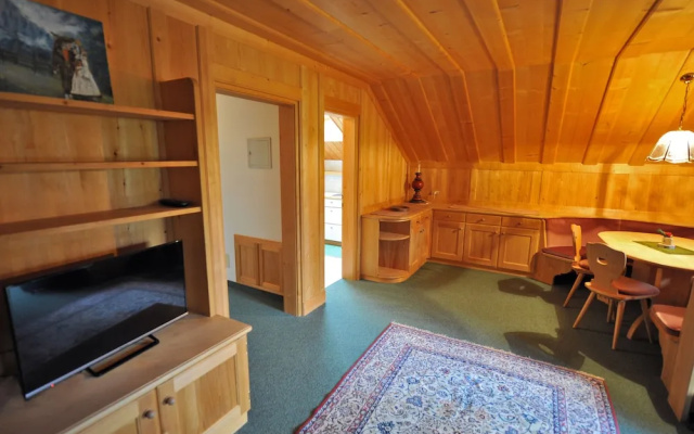 Cesa Pana Mountain Lodge
