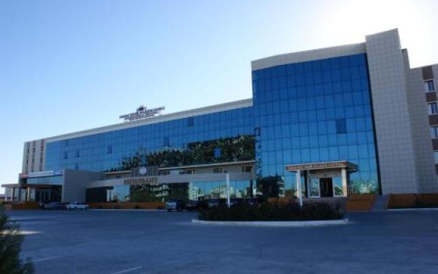 Гостиница Grand Nur Plaza Hotel Казахстан, Актау - отзывы, цены и фото номеров - забронировать гостиницу Grand Nur Plaza Hotel онлайн вид на фасад