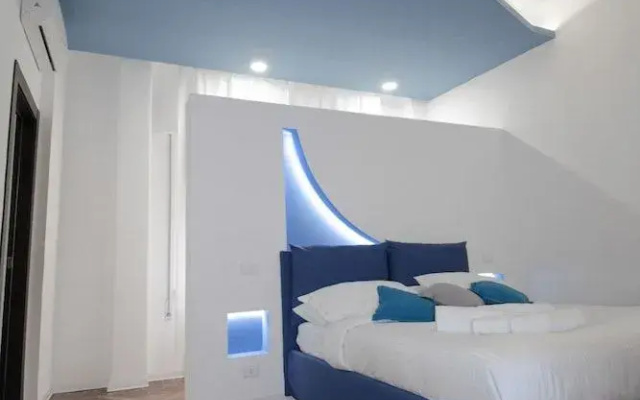 Iperbole Suite