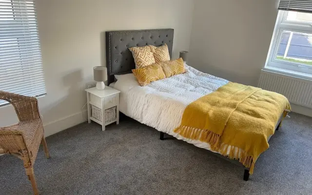 Spacious London 3 bedroom Garden House