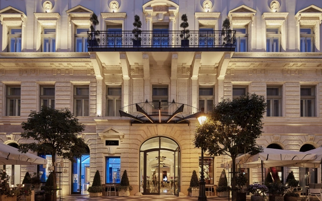 Aria Hotel Budapest by Library Hotel Collection