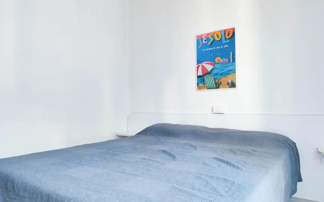 Cozy Flat by the Beach