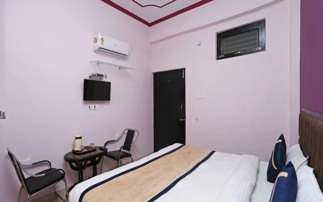 OYO 10827 Hotel Dev Bhoomi
