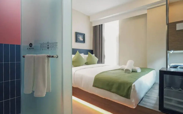 A Hotel Chinatown Stay from 8PM to 9AM