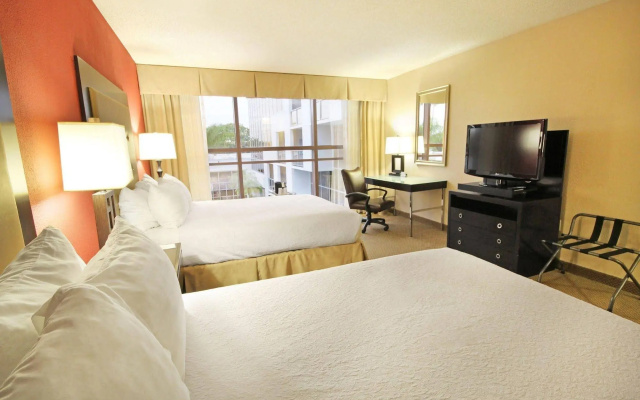 Sawgrass Grand Hotel and Suites Sports Complex