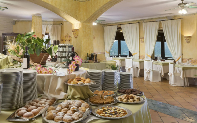 Myo Hotel Rocce Sarde