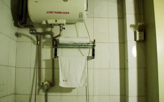 Juxian Business Hotel