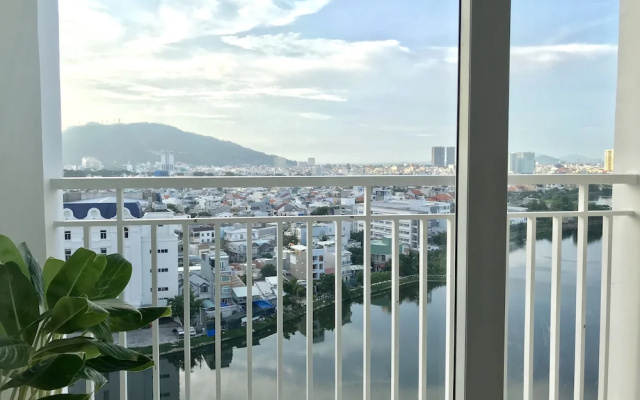 Diamond Sea Apartment