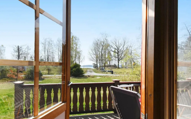 9 Person Holiday Home in Brålanda