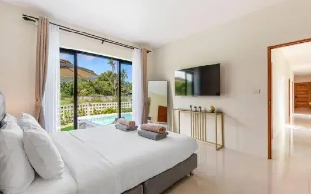 Sereniwood 2 - 3BR Villa with Private Pool