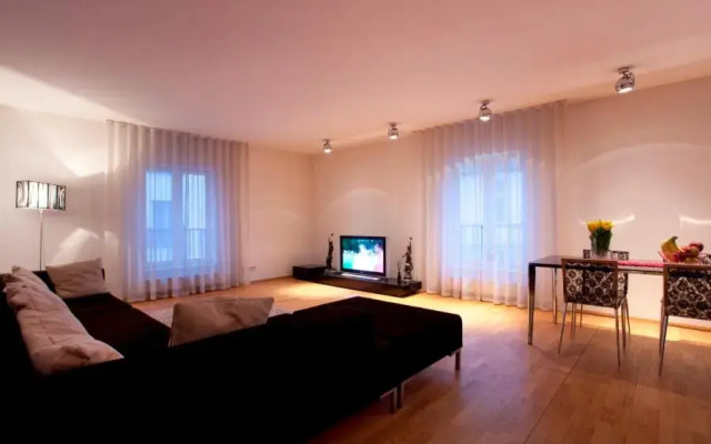 Tatari Apartment