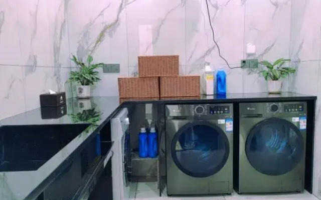Jun Yi Hotel