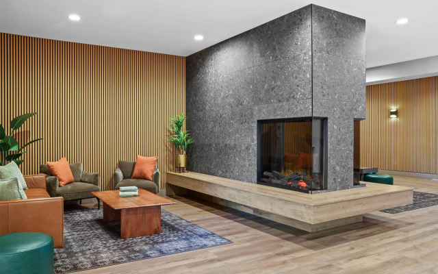 Ramada by Wyndham Drumheller Hotel & Suites