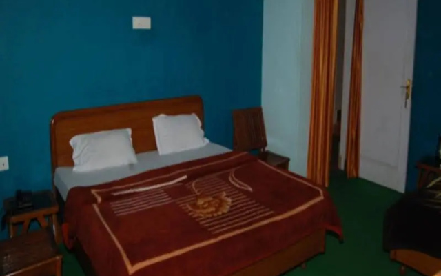 Hotel Holy Synod