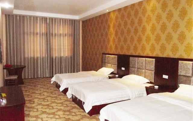 Longfuzhai Hotel