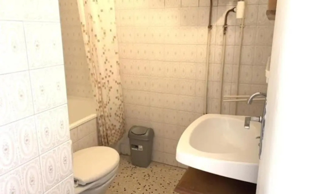 Appartement Balaruc-les-Bains, 1 pièce, 2 personnes - FR-1-503-21