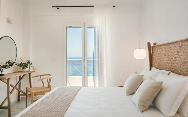 Lourdas White Villa