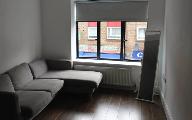 Zone 1 Hoxton 2 Bedroom Flat