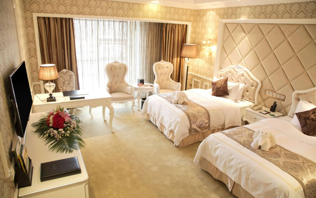 Clarion Hotel
