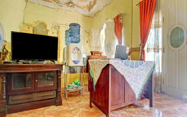 OYO 90307 Fj Alfaeyza Kost