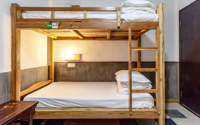 Hofang Guest House