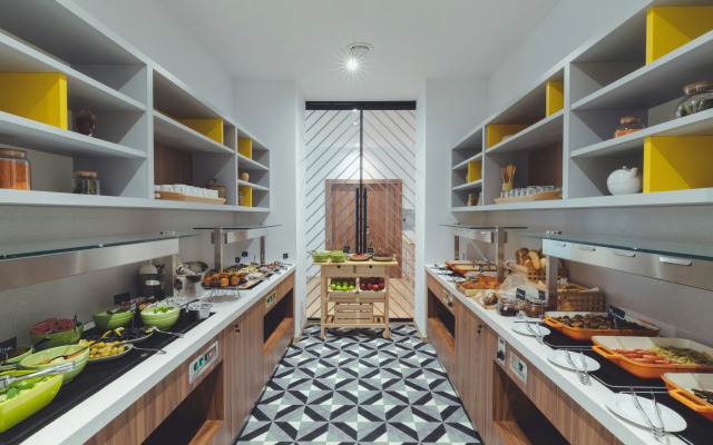 Holiday Inn Skopje by IHG