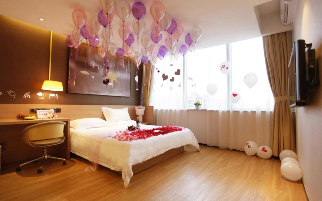 IU Hotel·Tangshan Caofeidian Lingang Business District