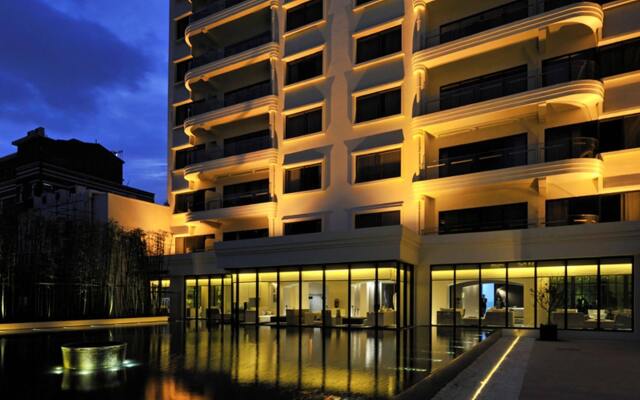 Metropolo Classiq Shanghai Jing'an Temple Hotel вид на фасад