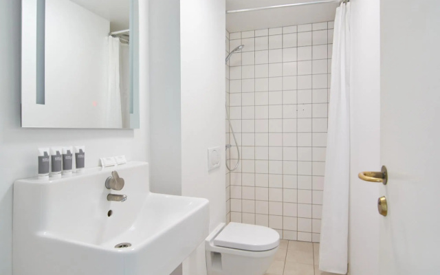 130 Sqm - Nyhavn/New Harbor Location - 150M To Metro