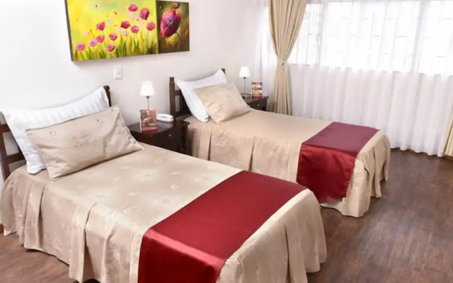CM House - Hotel Moreno