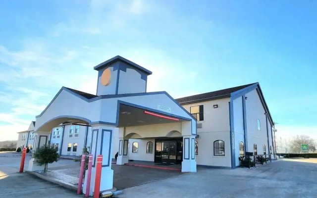 Days Inn By Wyndham Rosenberg