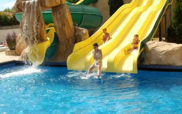 Camping Le Bois Joly