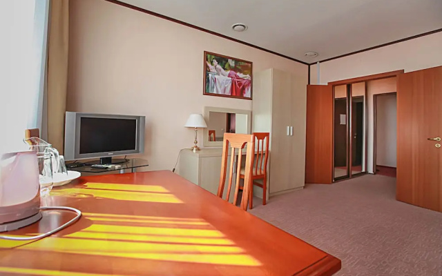 Hotel Genrih-I