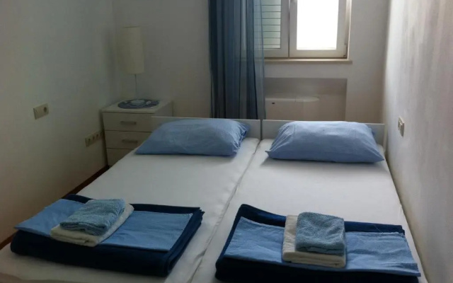 Apartments Laus