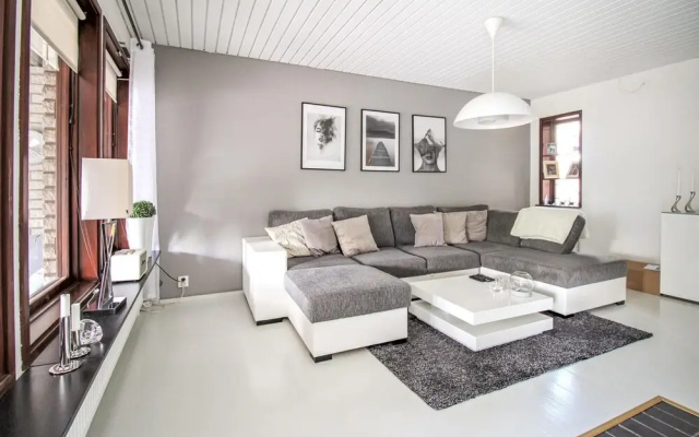 Nice Home in Lammhult With Jacuzzi, Wifi and 4 Bedrooms